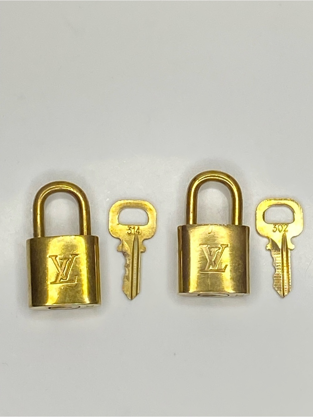 Louis Vuitton Lock and Key Sets - Picture 5 of 7